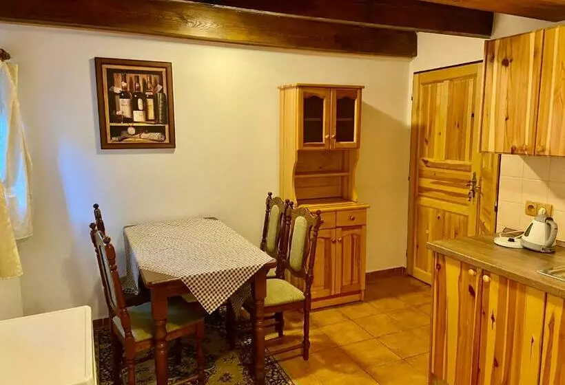 Majatalo Ubytování U šírků