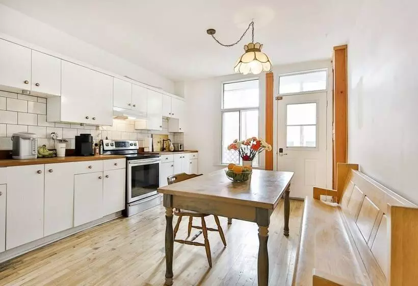 Aamiaismajoitus (B&B) La Maison Du Mile End