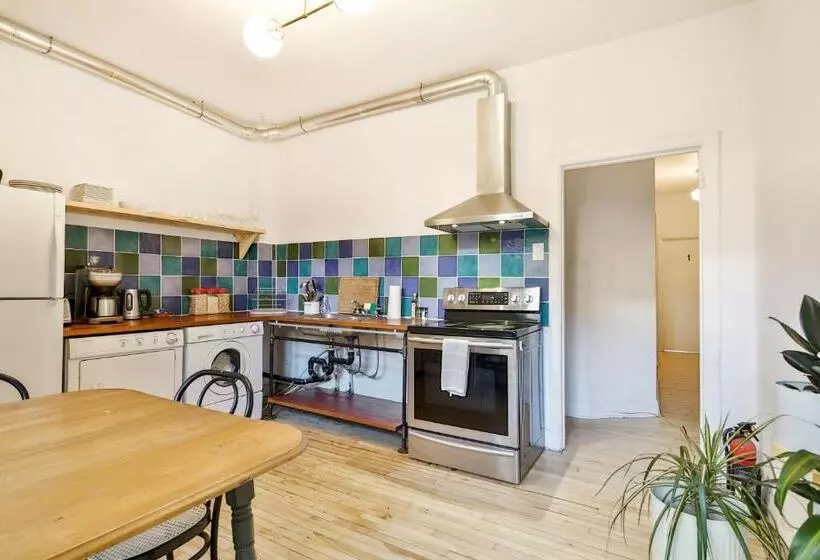 Aamiaismajoitus (B&B) La Maison Du Mile End