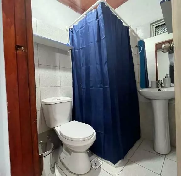 تختخواب و صبحانه Ckoinatur Hostel