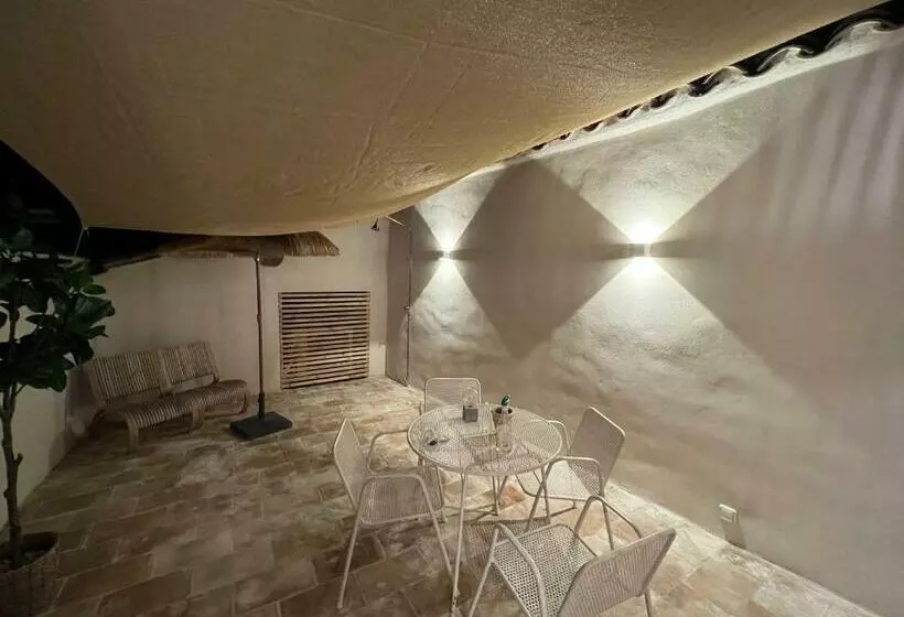 Charmante Maison De Village, Grande Terrasse