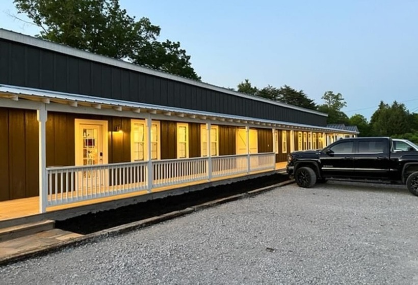 Greeter Falls Lodge Suite 5