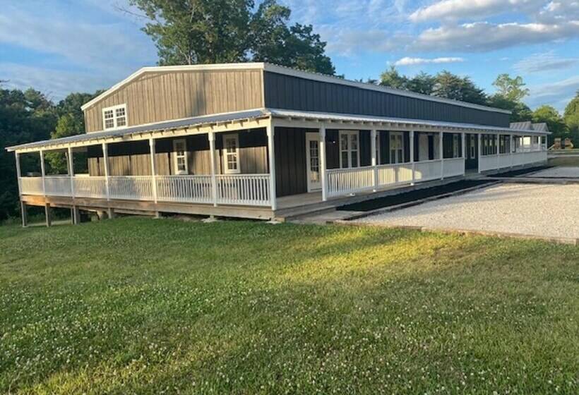 Greeter Falls Lodge Suite 5