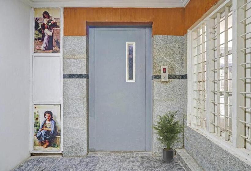 ホテル Capital O Rayan Plaza