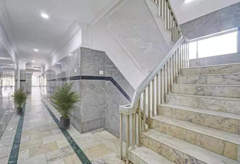 ホテル Capital O Rayan Plaza