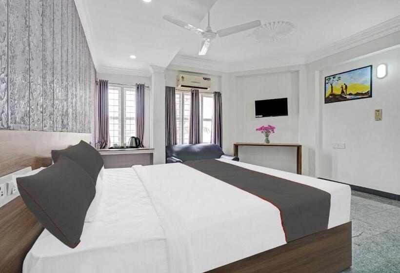 ホテル Capital O Rayan Plaza