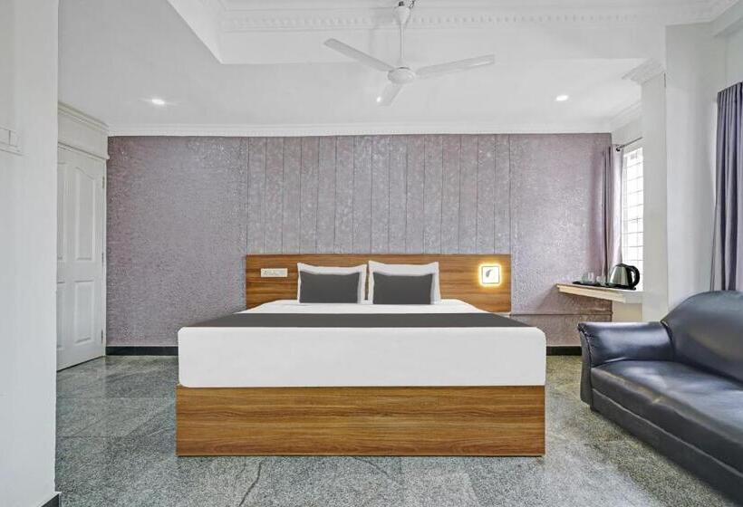 ホテル Capital O Rayan Plaza