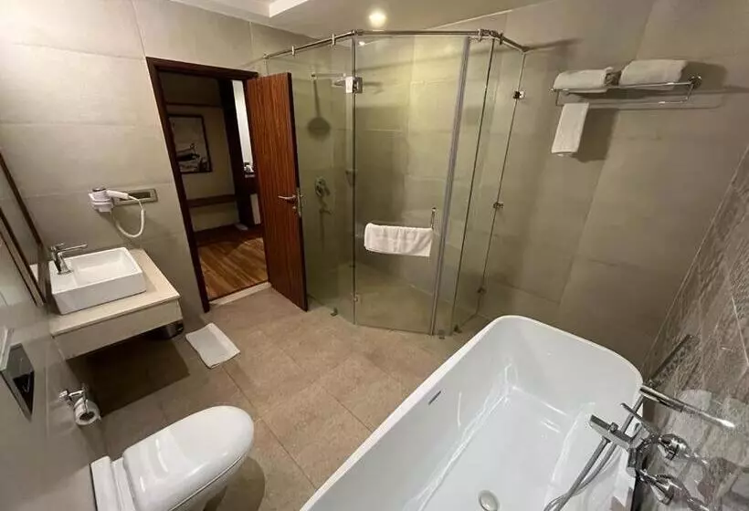 Pinaka Hotels & Resorts