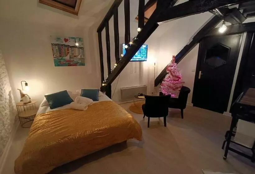 Le Cœur Du Centre Historique Refait à Neuf