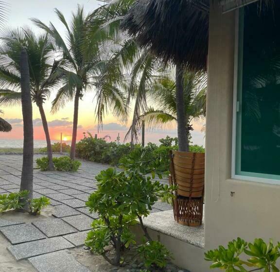 Oceanfront Villa Zihuatanejo