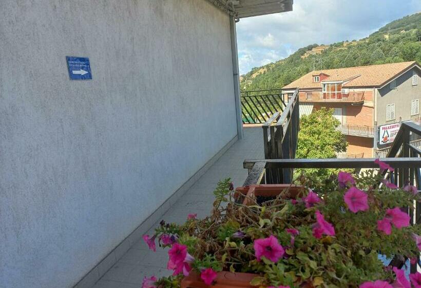 Pansiyon Bb Cesarò Mariolo House