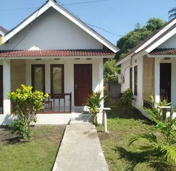 پانسیون Parida Bungalow