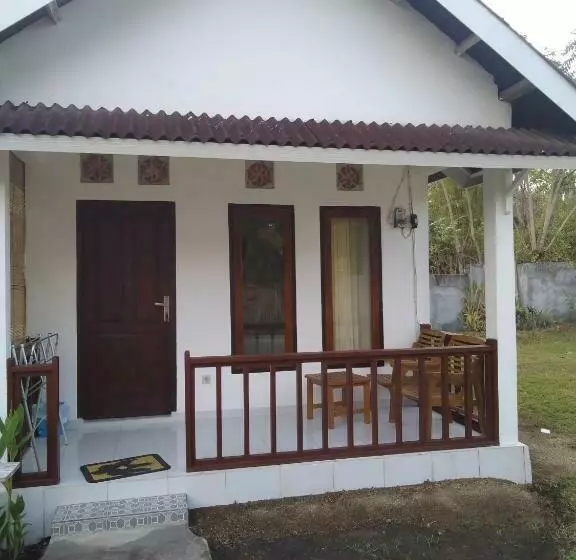 پانسیون Parida Bungalow