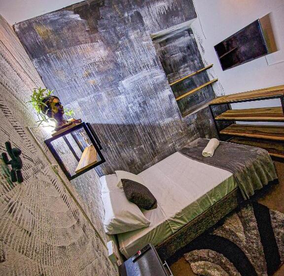 پانسیون Urban Hostal Bar