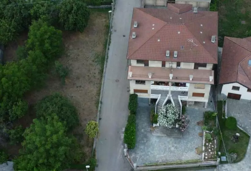 Big Appartement   9 Guests   Air Conditionning And Courtyard