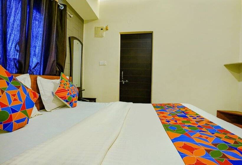 Hotel Fab Dwarka