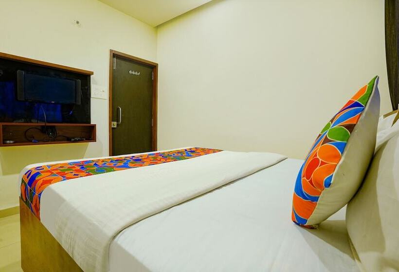 Hotel Fab Dwarka