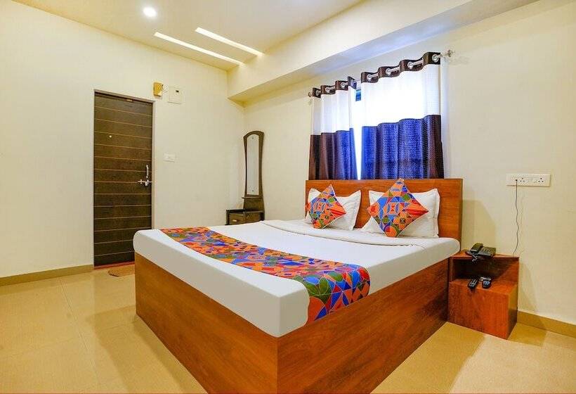Hotel Fab Dwarka