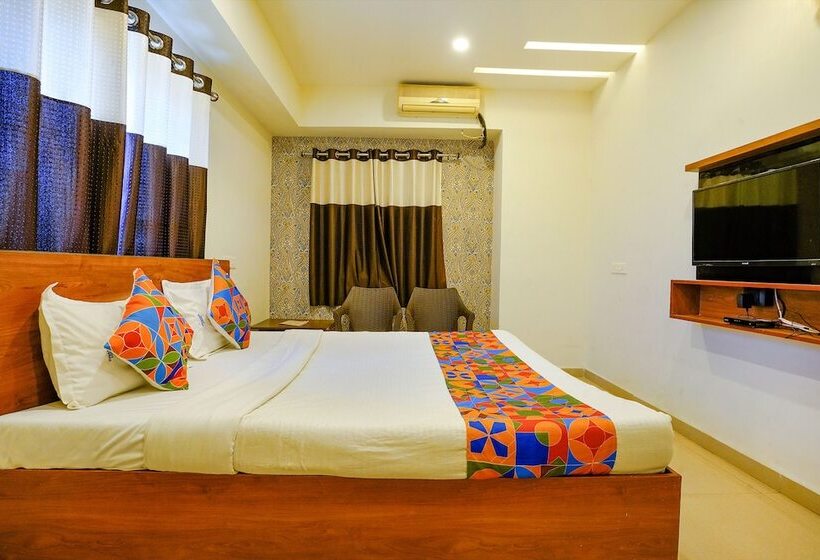 Hotel Fab Dwarka