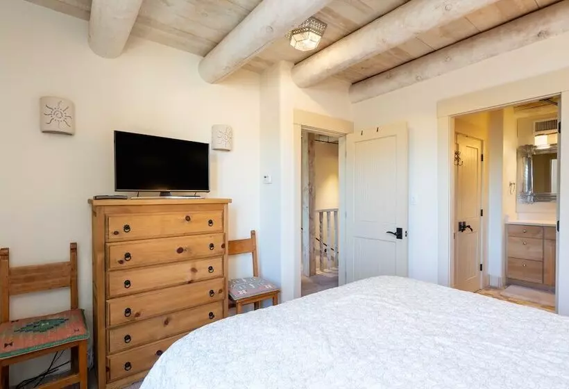 Las Brisas 24