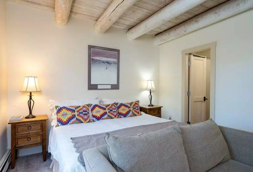 Las Brisas 24