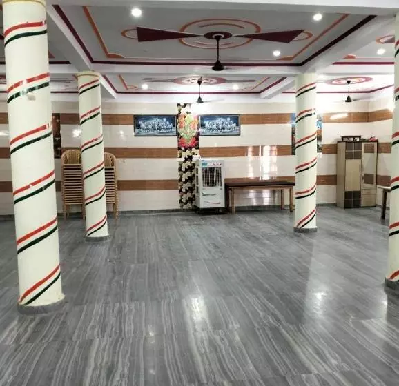Suresh Guest House & Hotel By Wb Inn