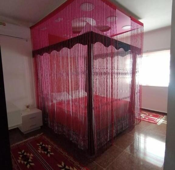 تختخواب و صبحانه Petra Paradise Home