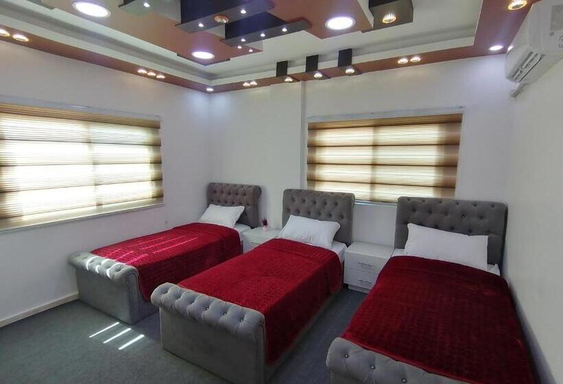 تختخواب و صبحانه Petra Paradise Home