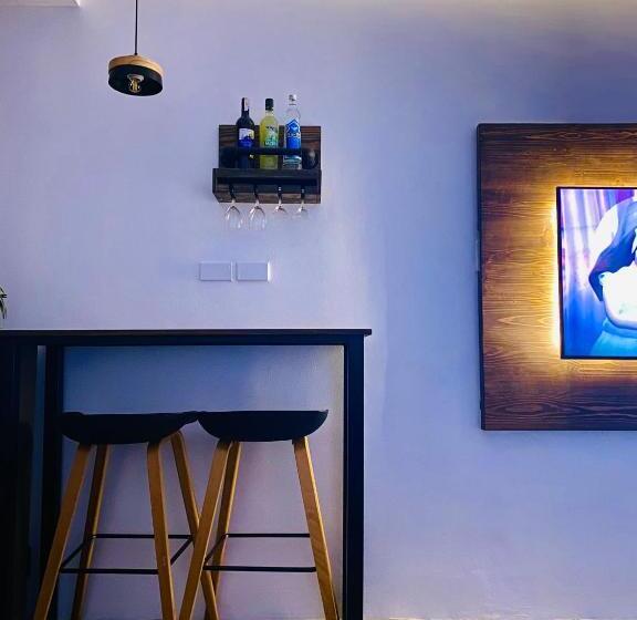 Отель Cool Suite By Aki At Smdc Wind Residences Tagaytay