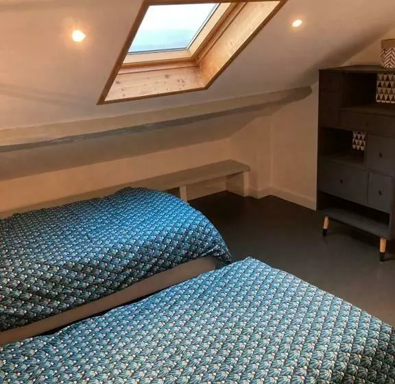 Maison En Pierre De70 M2 Au Cœur D’un Hameau