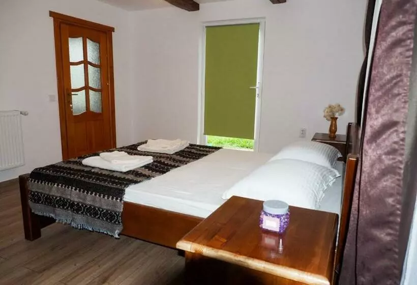 Majatalo Wild Traditional Bucovina