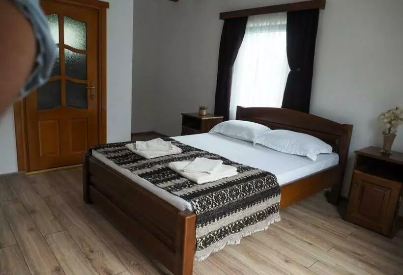 Majatalo Wild Traditional Bucovina