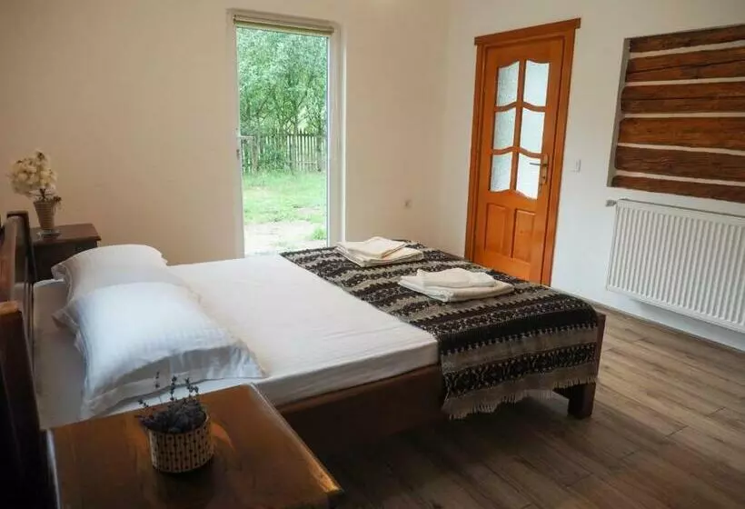 Majatalo Wild Traditional Bucovina