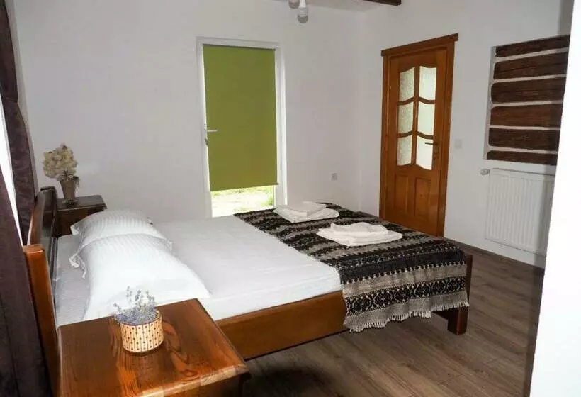 Majatalo Wild Traditional Bucovina