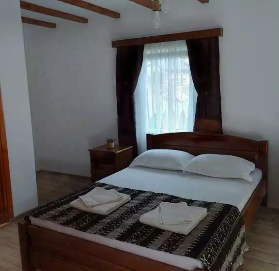 Majatalo Wild Traditional Bucovina