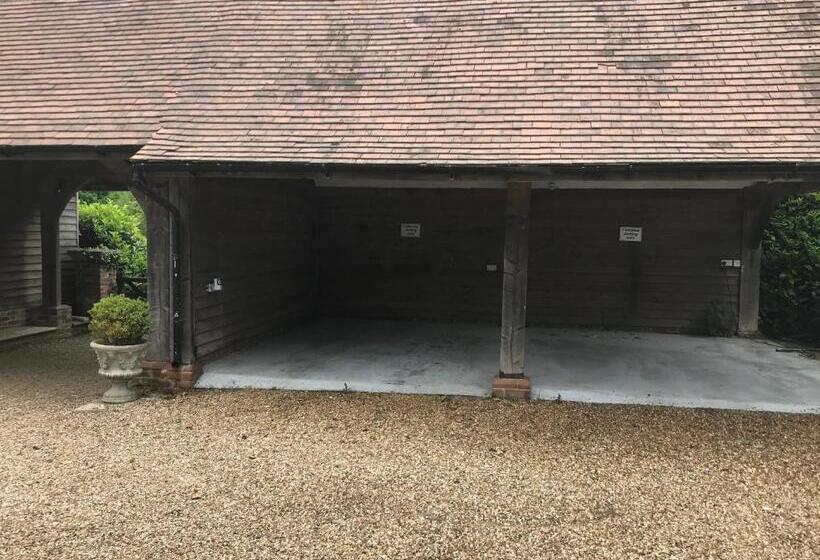 The Lodge At Briar House