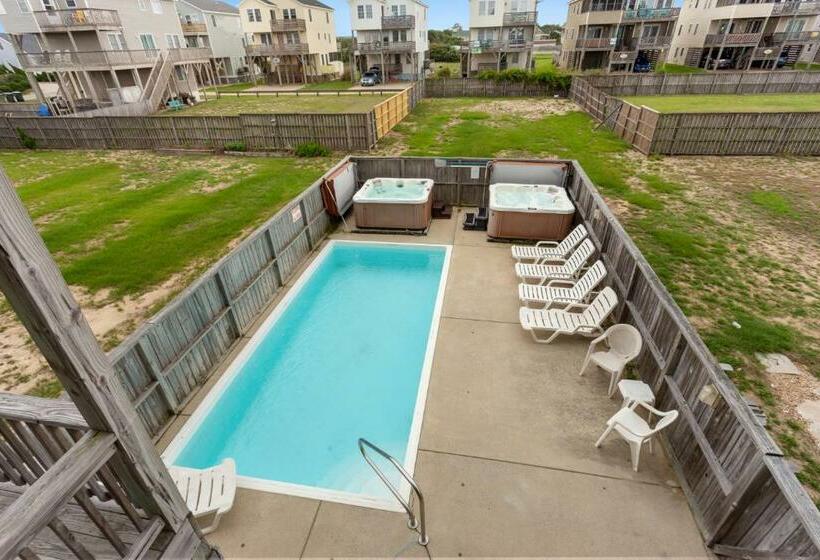 6151 Once Upon A Tide Beach Across The Street