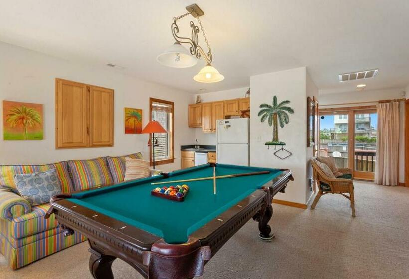 6151 Once Upon A Tide Beach Across The Street