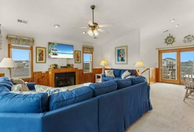 6151 Once Upon A Tide Beach Across The Street