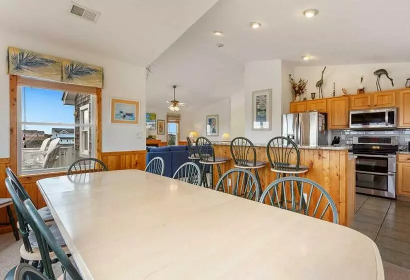 6151 Once Upon A Tide Beach Across The Street