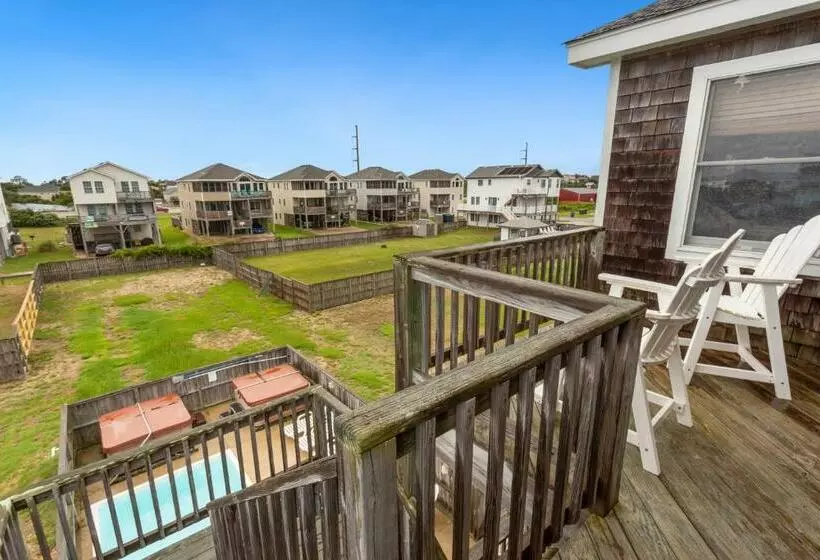 6151 Once Upon A Tide Beach Across The Street