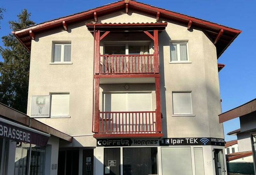 T2 Calme Avec Terrasse, Parking Privatif, Cuisine équipée, Centre De Cambo Les Bains   Fr 1 495 112