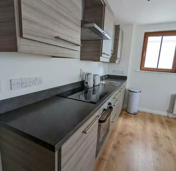 Brooklands Central Apartment