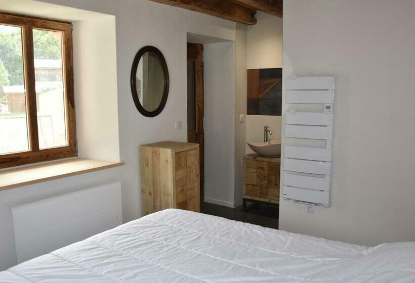 Charmante Maison De Village Rénovée   Près De Pralognan La Vanoise, 10 Pers, 3 Niveaux, Balcon Sud