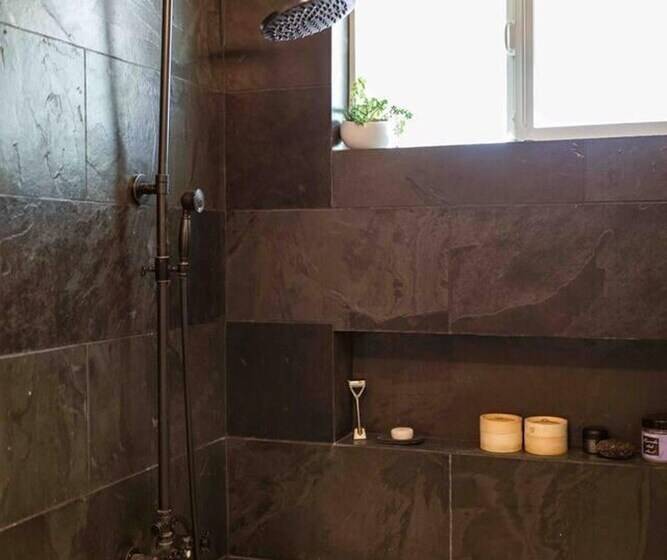 Desert Way Ranch Oasis Hideaway