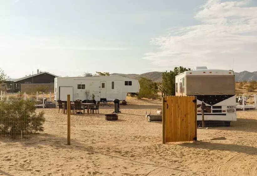 Desert Way Ranch Oasis Hideaway