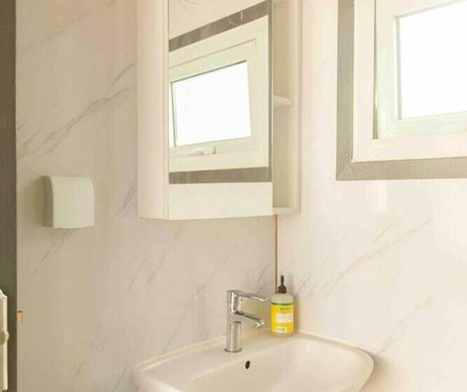 Desert Way Ranch Oasis Hideaway