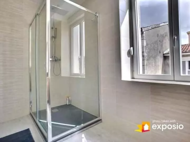 Maison De Ville Avec Petite Cour