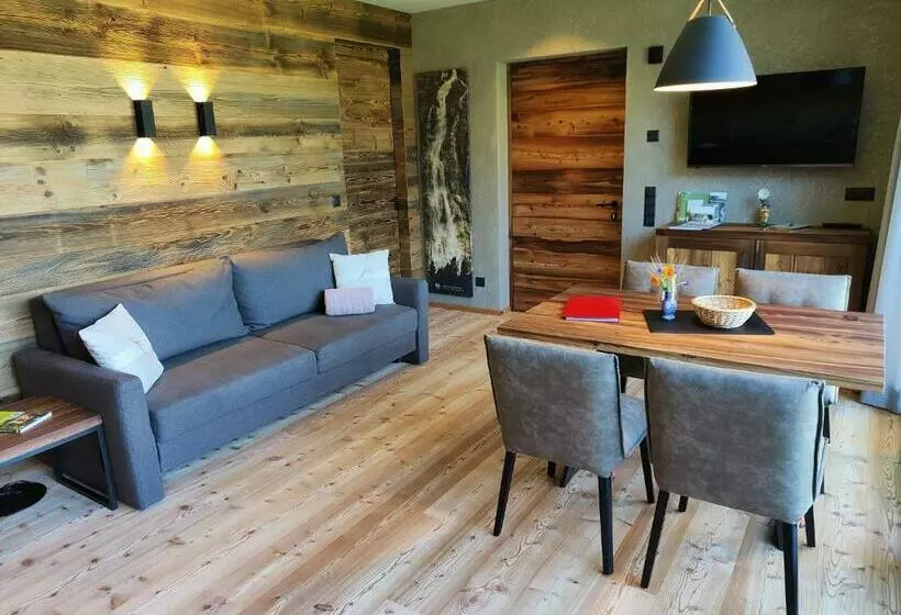 Premstlahof Ferienwohnung Lärchenstube