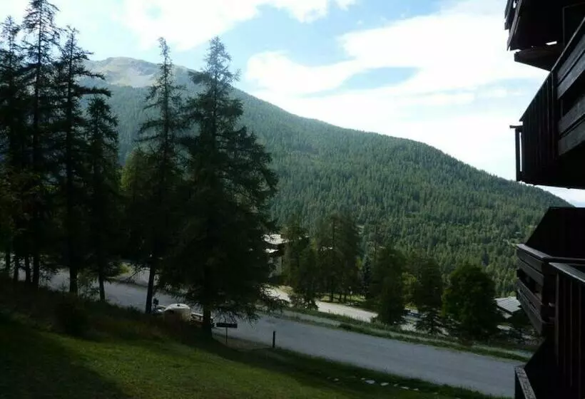 Résidence Les Ecrins  Studio Pour 4 Personnes 374